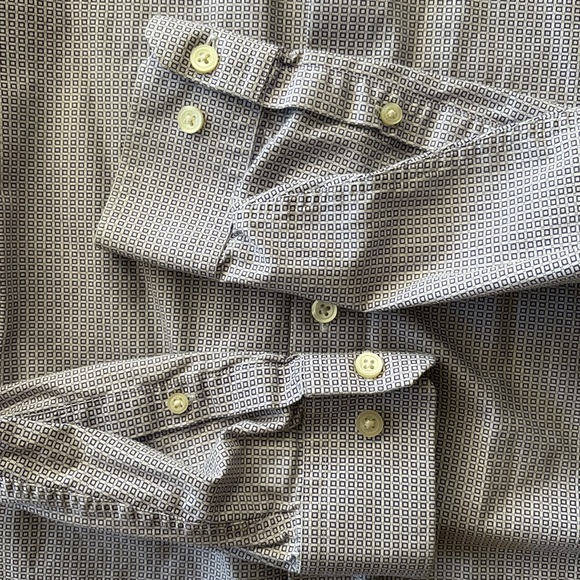 Express button down - Picture 4 of 5